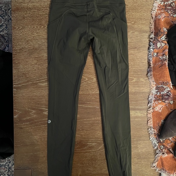 Lululemon Leggings - like new - Picture 2 of 2